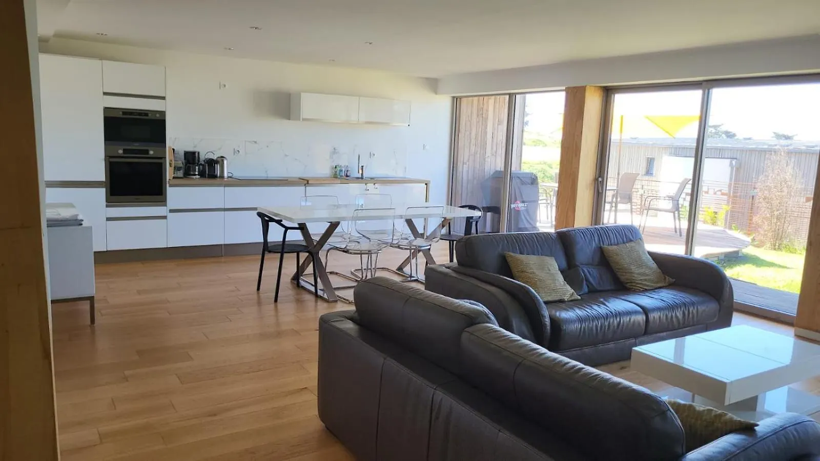 شقة La Boite A Coucou, Appartement Pour 6 Personnes, Avec Jardin , Vue Mer, A 400 M De La Plage Pors Mabo Trébeurden